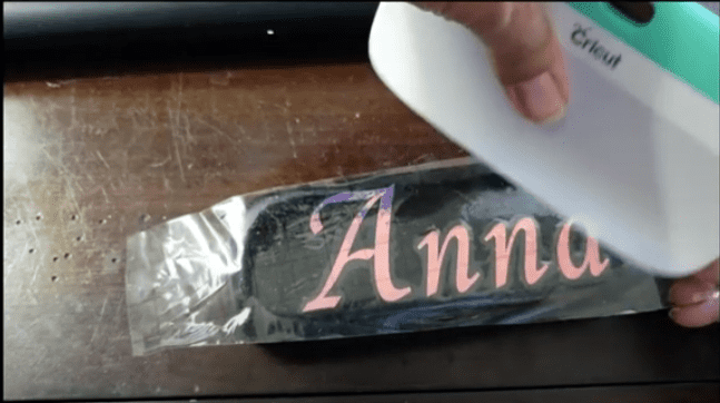 Using Scraper with Holographic Vinyl