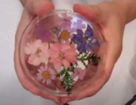 Pressed flowers in resin completed